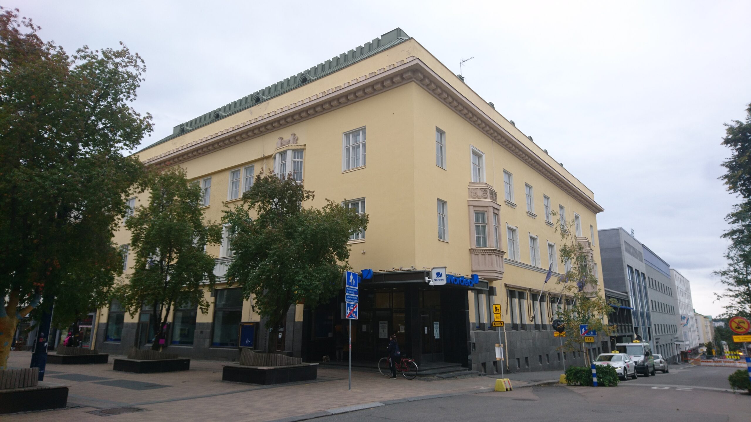 Jyväskylän perinteiseen pankkitaloon suunnitellaan remonttia